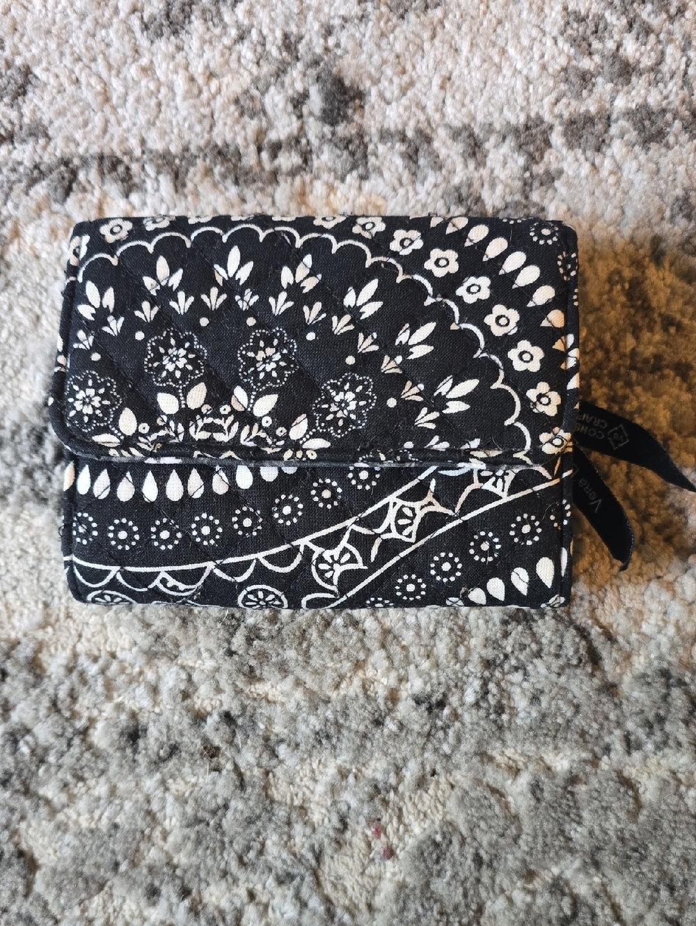 Vera Bradley Black & White Patterned Women's Wallet With Credit Card Protectio